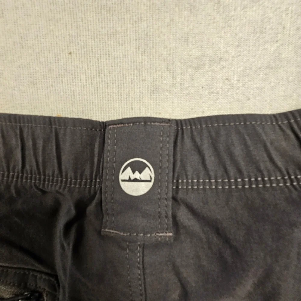 Wrangler Outdoor Series Mens Gray Hiking Shorts Size 36 NW973GR Stretch Cargo